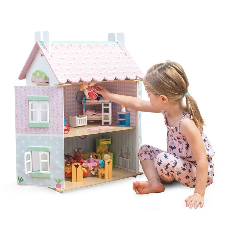 Sweetheart  Dollhouse with Furniture